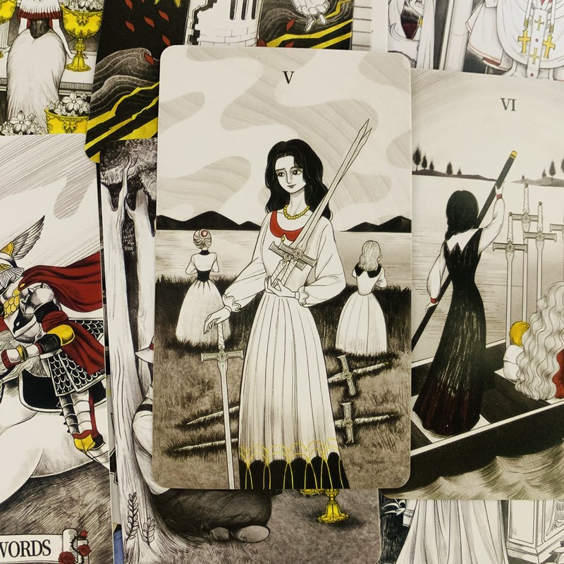 سر مرآة بطاقات التارو 80 سطح ا - مراجعة Board Game Horror وسعره