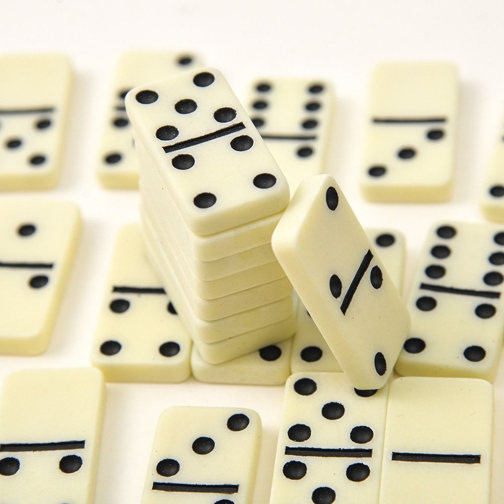 مجموعة دومينو مزدوجة من 28 قطع - مراجعة Board Game For 2 People وسعره