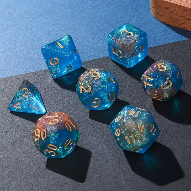 7 قطع من مكعبات النرد الجديدة  - مراجعة Board Game Font وسعره